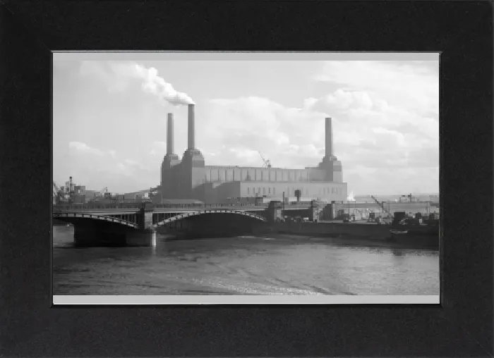 Gerahmter Druck : Kraftwerk Battersea 2022 Gerahmter Druck : Kraftwerk Battersea 2022