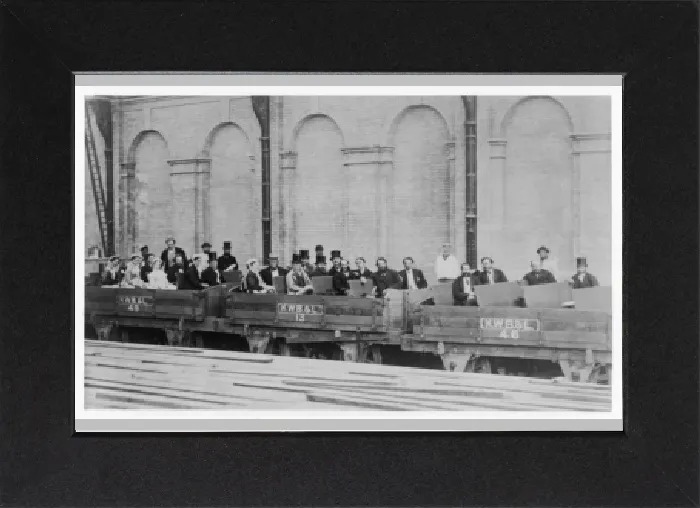 Gerahmter Druck : U-Bahn von London eröffnet 1863 Gerahmter Druck : U-Bahn von London eröffnet 1863
