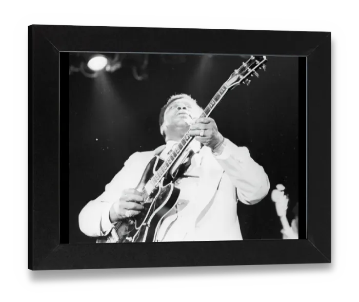 Gerahmter Druck : BB King auf der Bühne in LA. Gerahmter Druck : BB King auf der Bühne in LA.