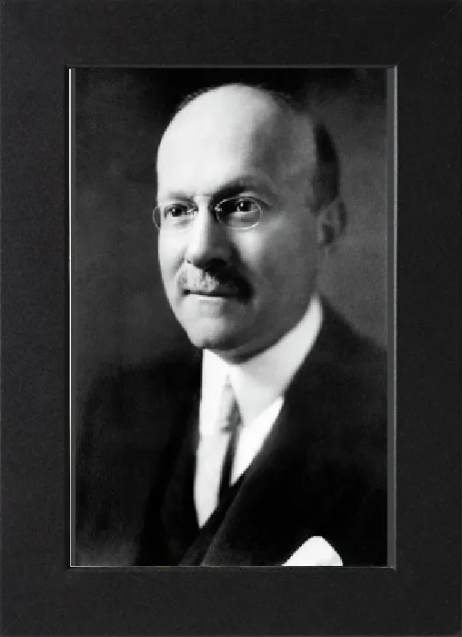 Gerahmter Druck : Französische Automobilmarke André Citroën Gerahmter Druck : Französische Automobilmarke André Citroën