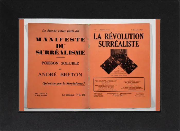 Gerahmter Druck : Umschlag der ersten Ausgabe des Surrealisten-Magazins La Revolution. Gerahmter Druck : Umschlag der ersten Ausgabe des Surrealisten-Magazins La Revolution.