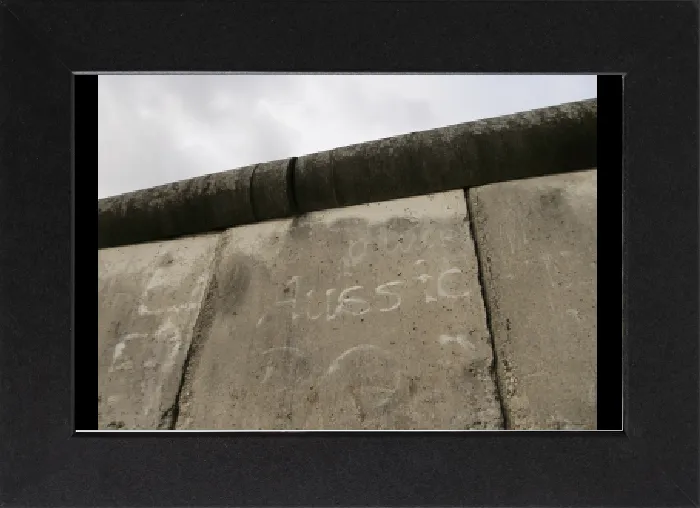 Gerahmter Druck : Berlin-Mauer, Deutschland, 2025. Ersteller: LTL Gerahmter Druck : Berlin-Mauer, Deutschland, 2025. Ersteller: LTL