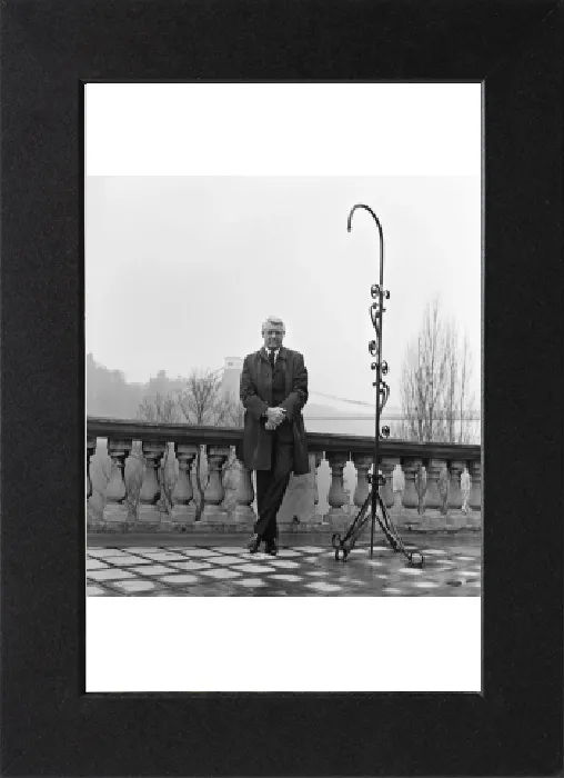 Gerahmter Druck : Cary Grant, Schauspieler, (bürgerlicher Name Archibald Alexander Leach) abgebildet auf seinem 68. Geburtstag. Gerahmter Druck : Cary Grant, Schauspieler, (bürgerlicher Name Archibald Alexander Leach) abgebildet auf seinem 68. Geburtstag.