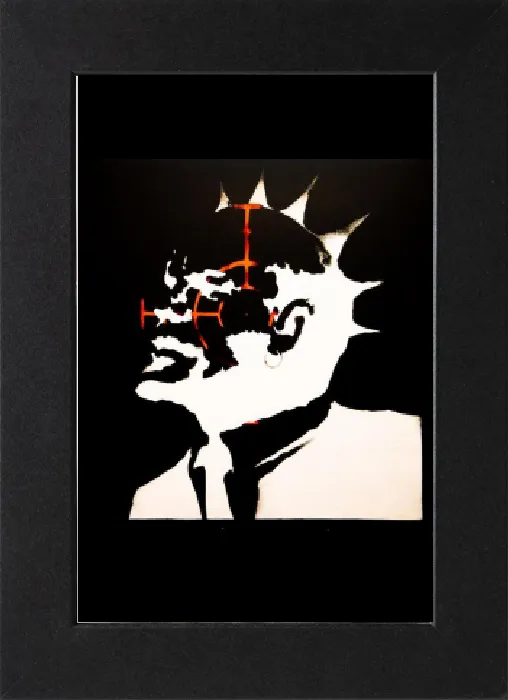Gerahmter Druck : Lenin im Visier, Lenin als Punkfigur mit Kreuzschatten auf seinem Schlaf. Gerahmter Druck : Lenin im Visier, Lenin als Punkfigur mit Kreuzschatten auf seinem Schlaf.