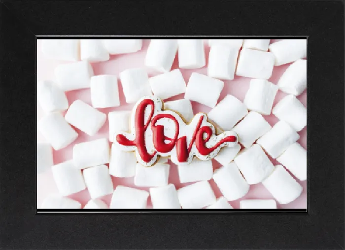 Gerahmter Druck : Pfefferkuchen lieben mit weißem Schokomarshmallows Gerahmter Druck : Pfefferkuchen lieben mit weißem Schokomarshmallows