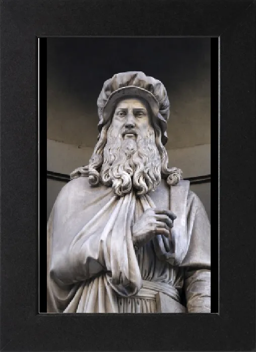 Gerahmter Druck : Leonardo da Vinci, Statue in den Nischen der Uffizien-Colonnade.