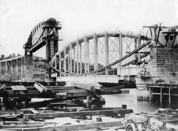 Gerahmter Druck : Königlicher Albert-Brücke, im Bau um 1858. Gerahmter Druck : Königlicher Albert-Brücke, im Bau um 1858.
