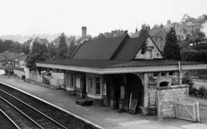 Gerahmter Druck : Brimscumbestation, Gloucestershire, 1962 Gerahmter Druck : Brimscumbestation, Gloucestershire, 1962