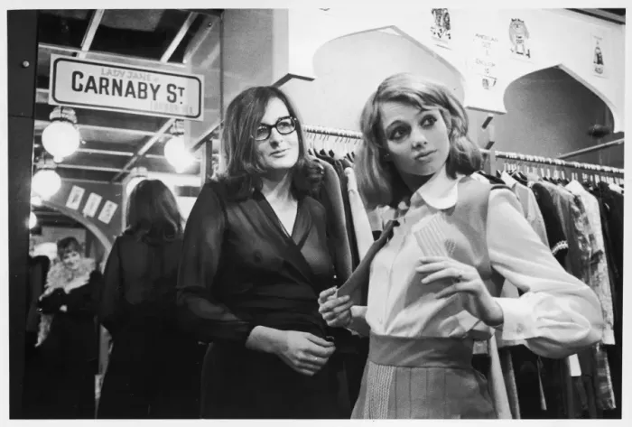 Gerahmter Druck : Carnaby Street Boutique Gerahmter Druck : Carnaby Street Boutique