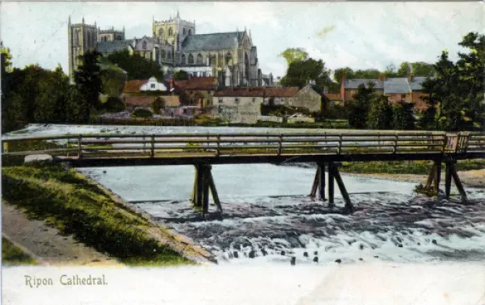 Gerahmter Druck : Dom zu Rippon im Yorksche Dales Gerahmter Druck : Dom zu Rippon im Yorksche Dales