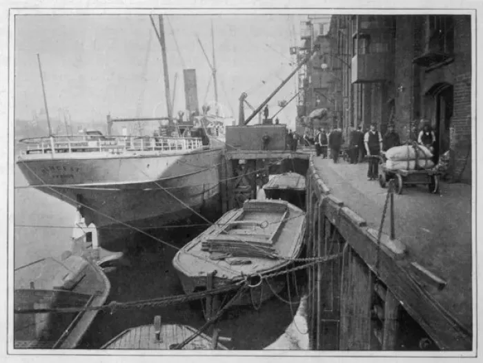 Gerahmter Druck : KÖTTSCHIFFHAFEN 1900 Gerahmter Druck : KÖTTSCHIFFHAFEN 1900