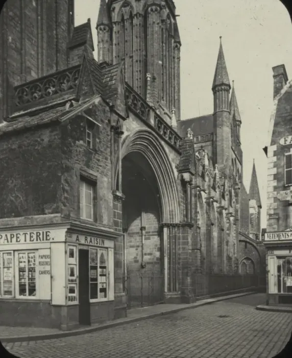 Gerahmter Druck : Kathedral von Coutances Gerahmter Druck : Kathedral von Coutances