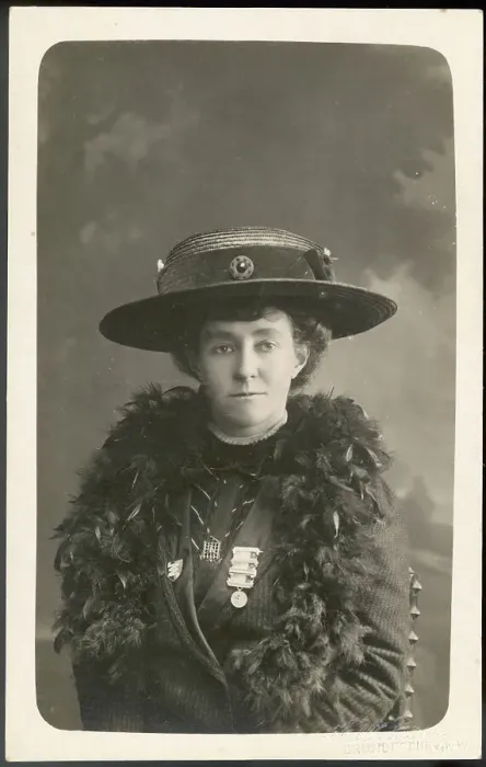 Gerahmter Druck : Emily Davison Gerahmter Druck : Emily Davison