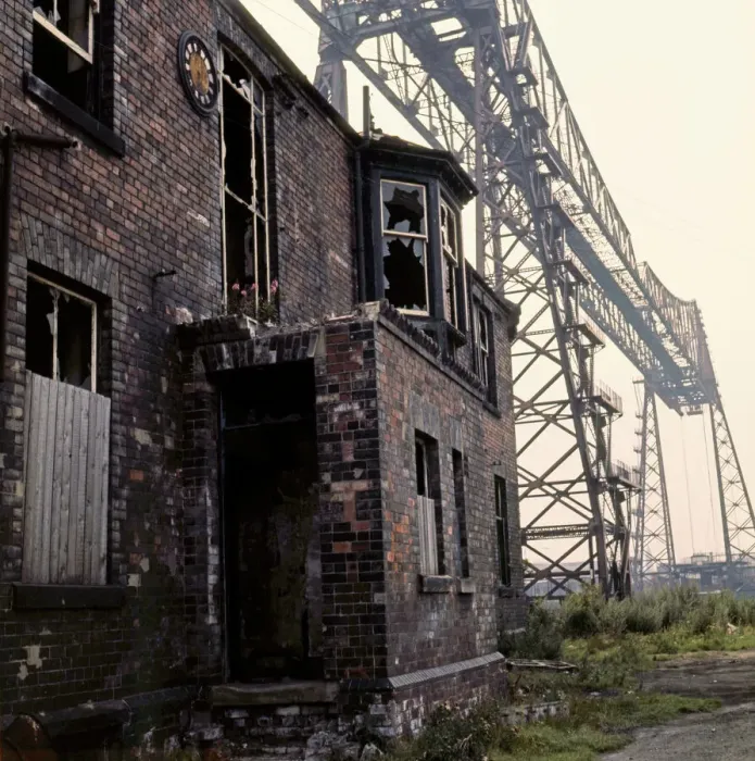 Gerahmter Druck : Die Gießerei-Uhr, Middlesbrough 1970er Jahre Gerahmter Druck : Die Gießerei-Uhr, Middlesbrough 1970er Jahre