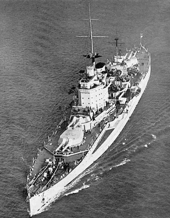 Gerahmter Druck : HMS Warspite Gerahmter Druck : HMS Warspite