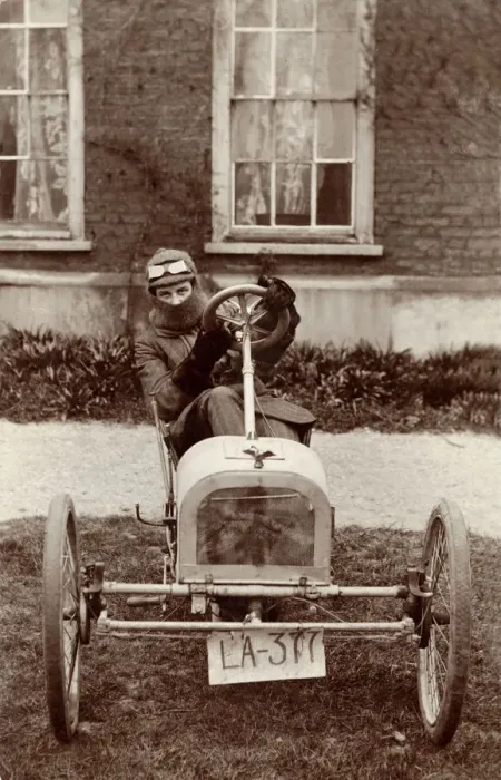 Gerahmter Druck : Selbstgebauter Wagen