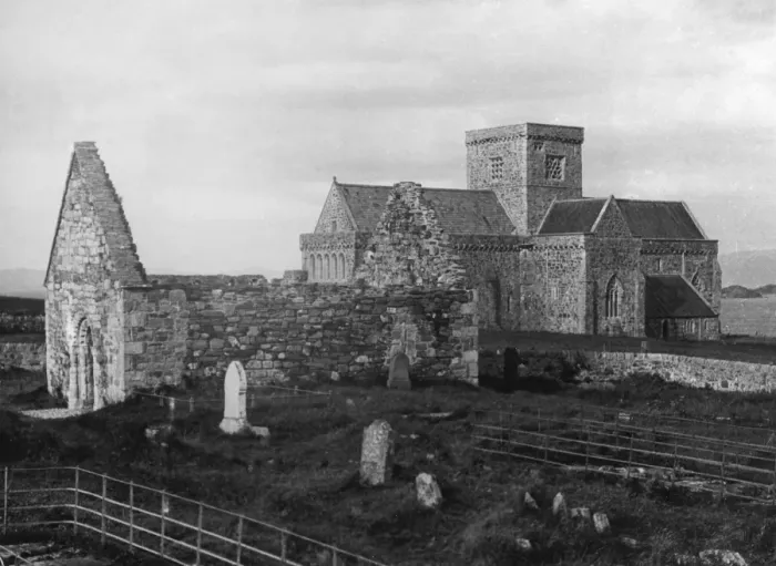 Gerahmter Druck : Iona Cathedral Gerahmter Druck : Iona Cathedral