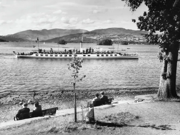 Gerahmter Druck : Baggersee Windermere 1950er Jahre Gerahmter Druck : Baggersee Windermere 1950er Jahre