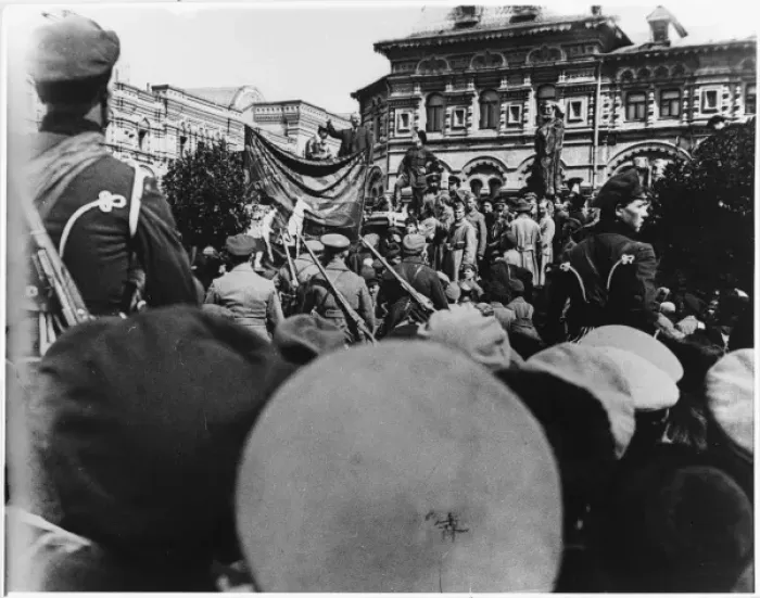Gerahmter Druck : Lenin spricht 1919 Gerahmter Druck : Lenin spricht 1919