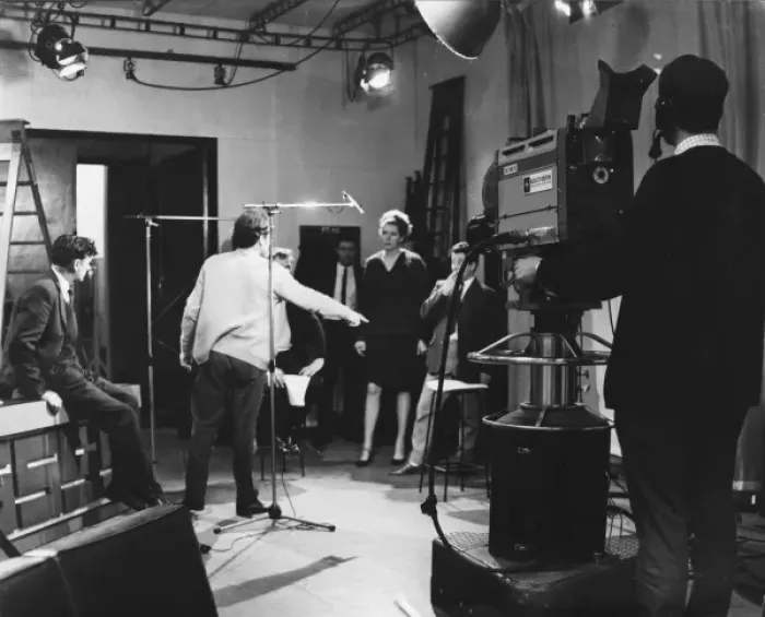 Gerahmter Druck : Herstellen eines Fernsehprogramms Gerahmter Druck : Herstellen eines Fernsehprogramms