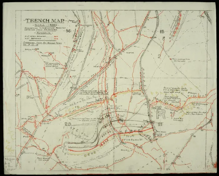 Gerahmter Druck : Erster Weltkrieg - Grabenkarte aus einem Soldaten Tagebuch, die den Schlachtfeld der Somme zeigt mit Gerahmter Druck : Erster Weltkrieg - Grabenkarte aus einem Soldaten Tagebuch, die den Schlachtfeld der Somme zeigt mit