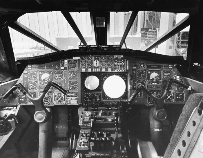 Gerahmter Druck : Konzordes Cockpit Gerahmter Druck : Konzordes Cockpit