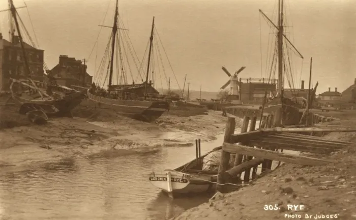 Gerahmter Druck : Ryegrüfer. Kriegshafen Rye, Südostengland Datum: um die 1930er Jahre