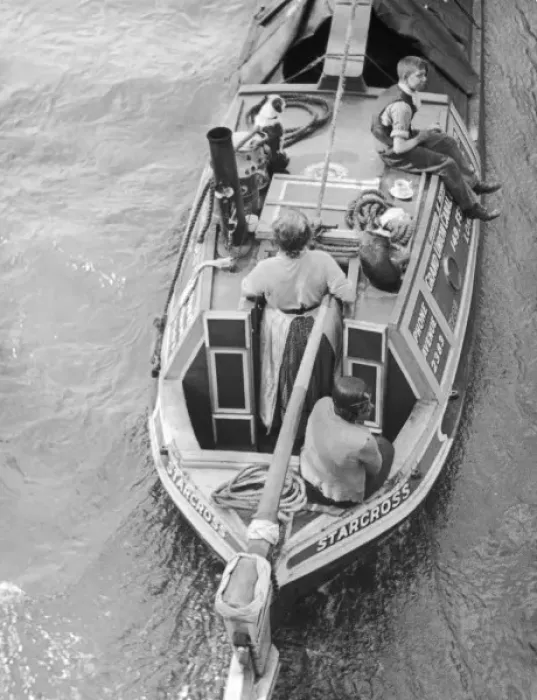 Gerahmter Druck : Stargriffbarge Gerahmter Druck : Stargriffbarge
