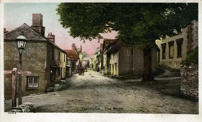 Gerahmter Druck : Die Straße, Yealmpton, Devon Gerahmter Druck : Die Straße, Yealmpton, Devon