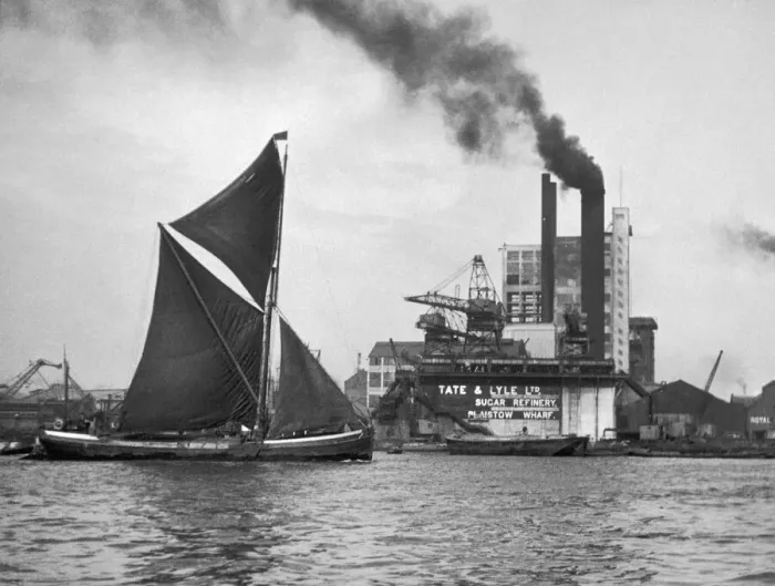 Gerahmter Druck : Tate und Lyle Raffinerie Gerahmter Druck : Tate und Lyle Raffinerie