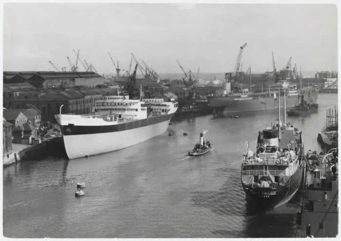 Gerahmter Druck : Tyne-Siedlung Schiffswerft Gerahmter Druck : Tyne-Siedlung Schiffswerft