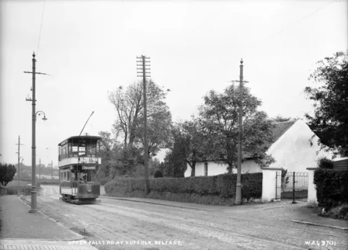 Gerahmter Druck : Oberer Wasserfallweg in Suffolk, Belfast Gerahmter Druck : Oberer Wasserfallweg in Suffolk, Belfast