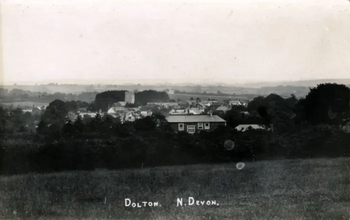 Gerahmter Druck : Die Dörfer, Dolton, Devon Gerahmter Druck : Die Dörfer, Dolton, Devon