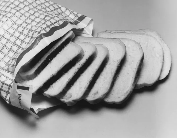 Gerahmter Druck : Weißes Scheibenbrot