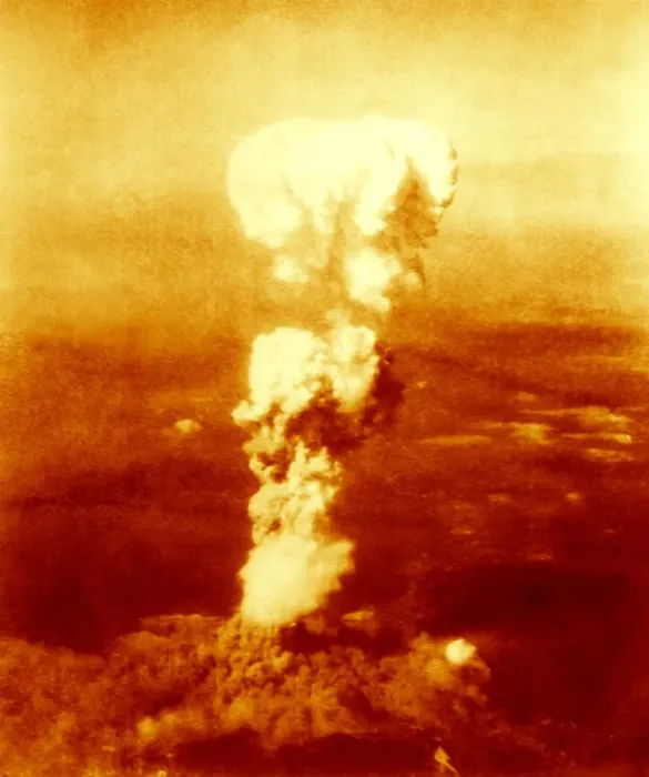 Gerahmter Druck : Atomburst über Hiroshima, 1945 Gerahmter Druck : Atomburst über Hiroshima, 1945