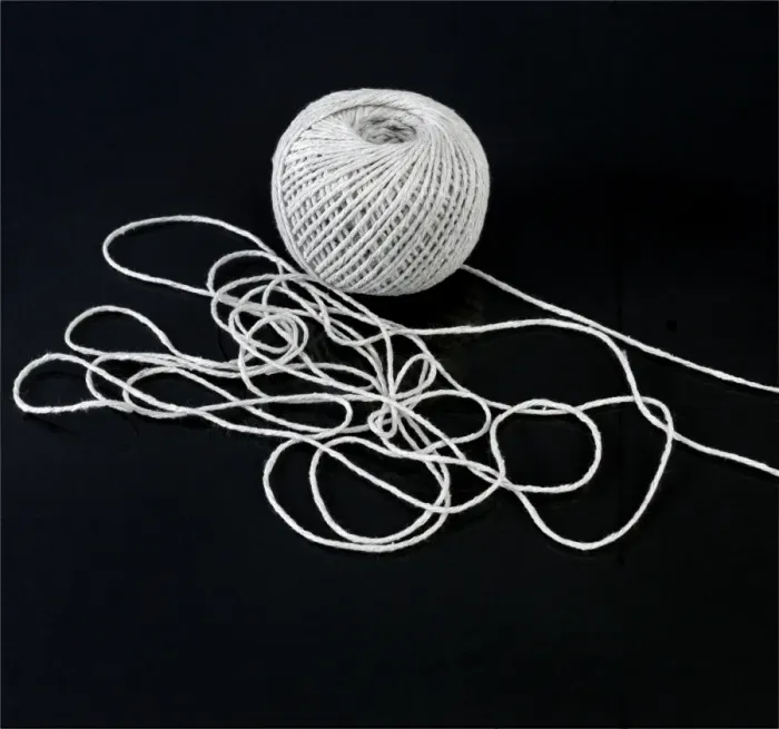 Gerahmter Druck : Fadenball C013 / 9043 Gerahmter Druck : Fadenball C013 / 9043