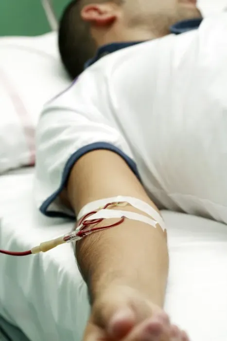 Gerahmter Druck : Bluttransfusion Gerahmter Druck : Bluttransfusion