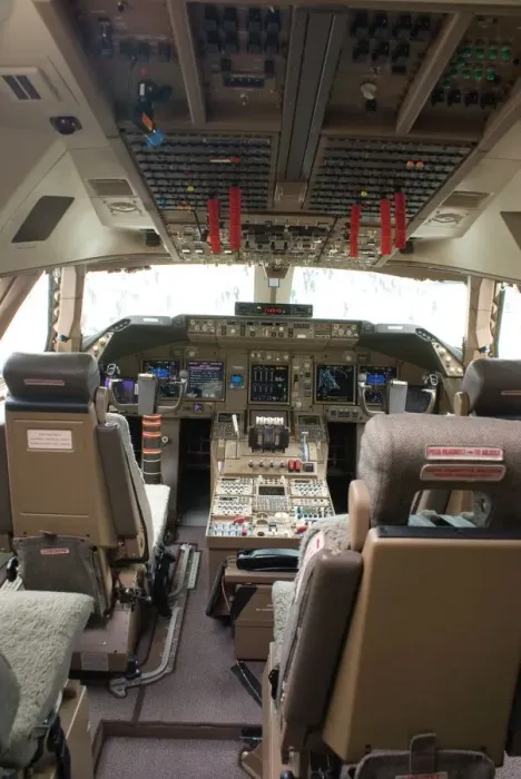 Gerahmter Druck : Flugdeck Boeing 747-8 Gerahmter Druck : Flugdeck Boeing 747-8