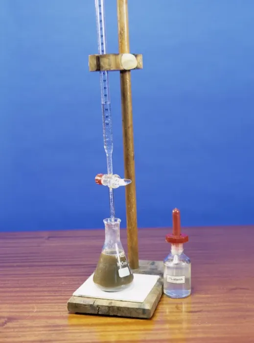 Gerahmter Druck : Metallanalyse Gerahmter Druck : Metallanalyse