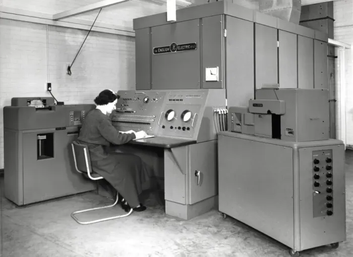 Gerahmter Druck : DUZ-Computer, 1956 Gerahmter Druck : DUZ-Computer, 1956