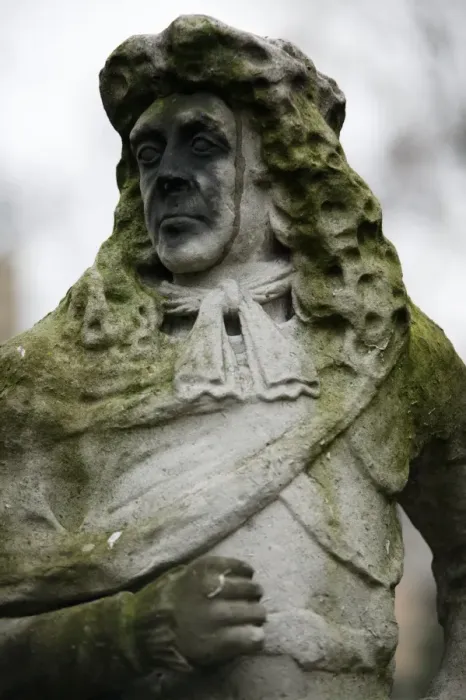 Gerahmter Druck : Abgelieferte Statue Gerahmter Druck : Abgelieferte Statue
