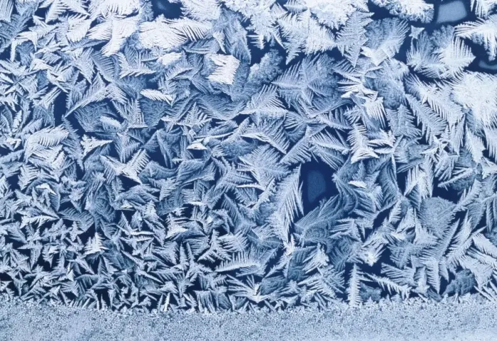 Gerahmter Druck : Eis auf dem Fenster Gerahmter Druck : Eis auf dem Fenster