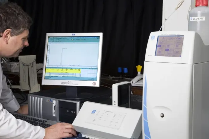 Gerahmter Druck : Ionenkromatographiesystem Gerahmter Druck : Ionenkromatographiesystem