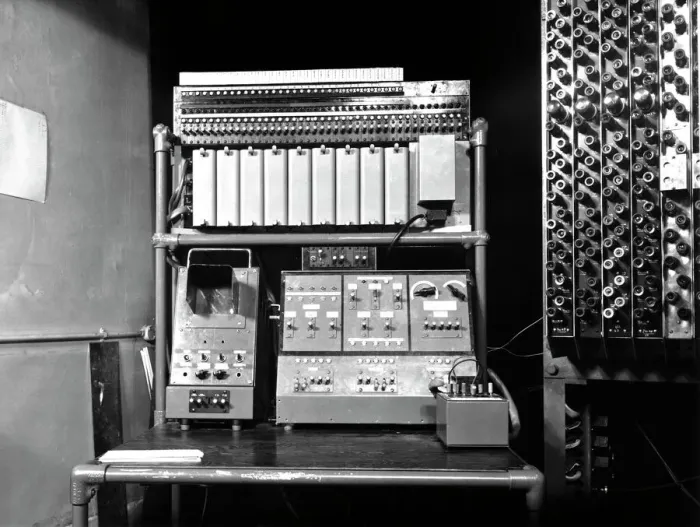 Gerahmter Druck : Flugzeug ACE Computer, 1950 Gerahmter Druck : Flugzeug ACE Computer, 1950
