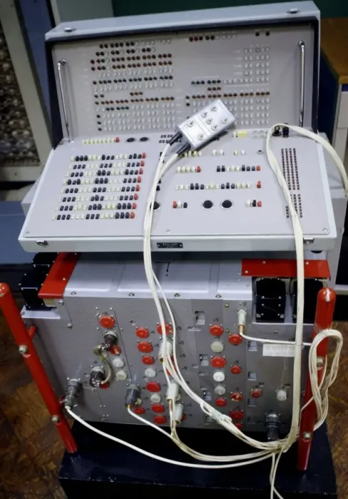 Gerahmter Druck : Russischer Raumschiffcomputer Gerahmter Druck : Russischer Raumschiffcomputer
