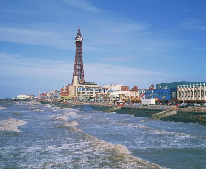 Gerahmter Druck : Die Blackpoolsche Ferse (Blackpool Tower), Blackpool im Landkreis Lancashire in England und der Vereinigten Königreichs in Europa Gerahmter Druck : Die Blackpoolsche Ferse (Blackpool Tower), Blackpool im Landkreis Lancashire in England und der Vereinigten Königreichs in Europa
