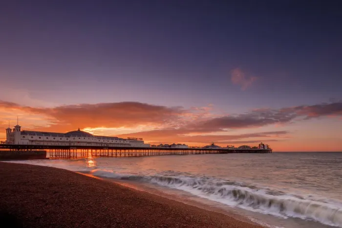 Gerahmter Druck : Britein Pfer und Strand am Sonnenaufgang in Britein Südostengland Gerahmter Druck : Britein Pfer und Strand am Sonnenaufgang in Britein Südostengland
