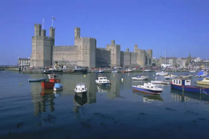 Gerahmter Druck : Kastell Caernarfon (Castell Caernafon) Gerahmter Druck : Kastell Caernarfon (Castell Caernafon)