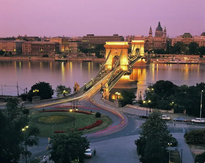 Gerahmter Druck : Die Kettenbrücke in Budapest Ungarn Gerahmter Druck : Die Kettenbrücke in Budapest Ungarn
