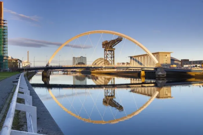 Gerahmter Druck : Der Clyde-Archenbrücke (Querbrücken), Glasgow, Schottland, Vereinigtes Königreich Europäische Union Gerahmter Druck : Der Clyde-Archenbrücke (Querbrücken), Glasgow, Schottland, Vereinigtes Königreich Europäische Union